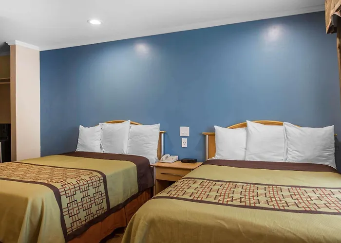 Rodeway Inn Escondido Downtown
