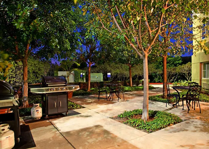 Sonesta Simply Suites Irvine Spectrum