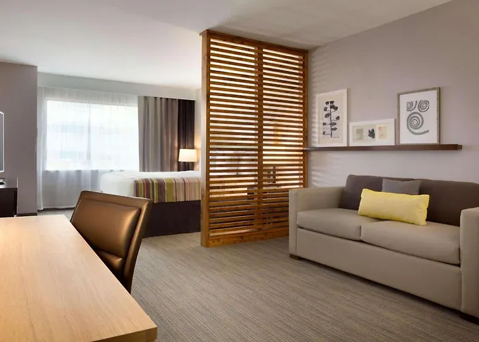 Country Inn & Suites By Radisson Asheville River Arts District
