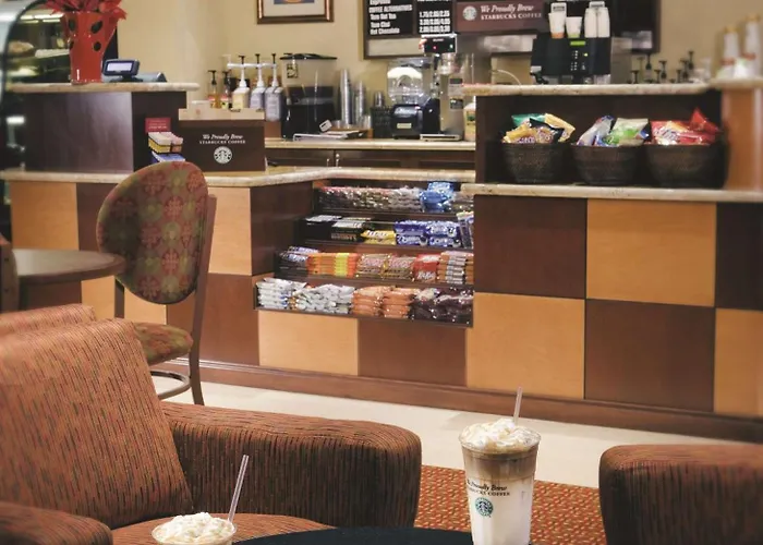 Embassy Suites By Hilton Norman Hotel & Conference Center