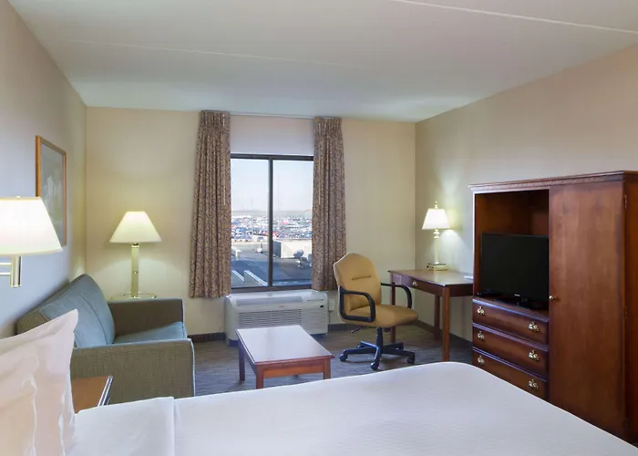 Comfort Inn & Suites Buffalo Airport