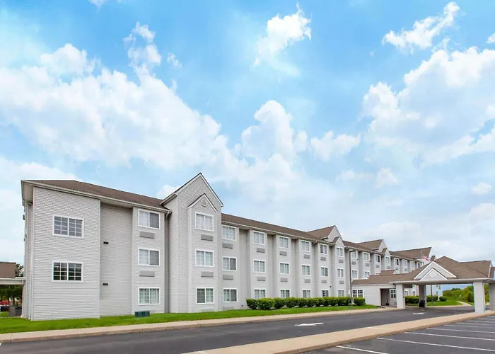Microtel Inn & Suites By Wyndham Pittsburgh Airport