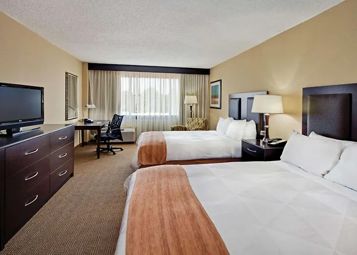 Radisson Hotel Freehold