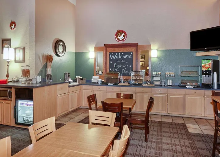 Americinn By Wyndham Douglas/Saugatuck