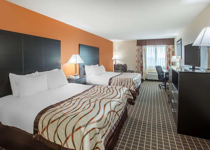 Baymont By Wyndham South Haven Hotel