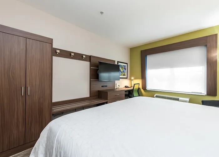 Holiday Inn Express Hotel & Suites Lagrange I-85 By Ihg