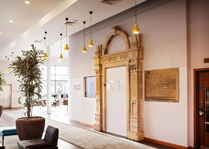 Doubletree By Hilton Lincoln Hotel