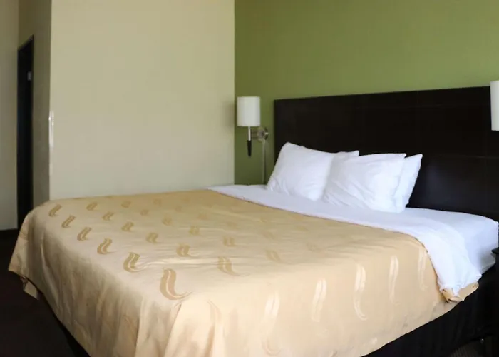 Quality Inn Evansville Eastland Area