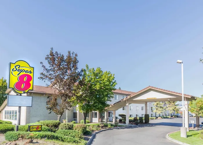 Super 8 By Wyndham Bend