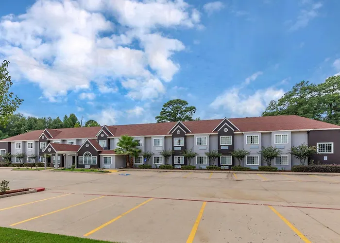 Quality Inn & Suites Longview I-20