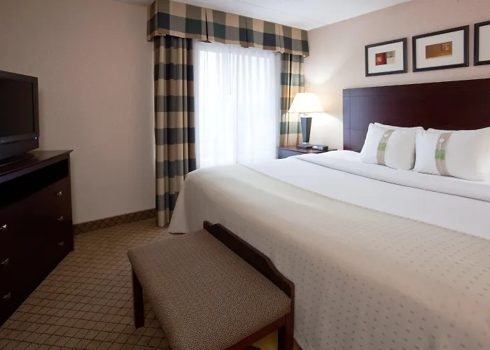 Holiday Inn & Suites Wausau-Rothschild By Ihg