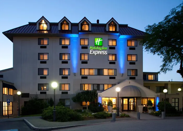 Holiday Inn Express Boston-Waltham By Ihg