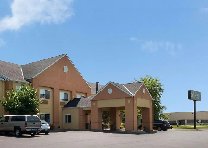 Quality Inn Lakeville North