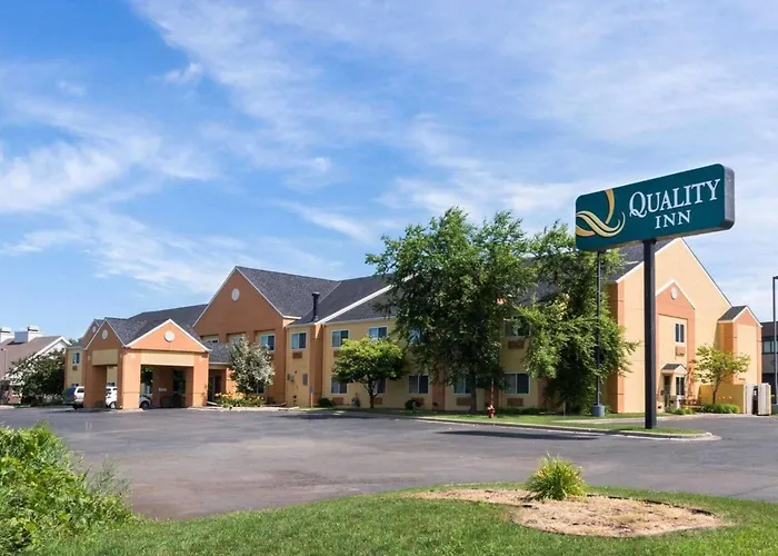 Quality Inn Lakeville North
