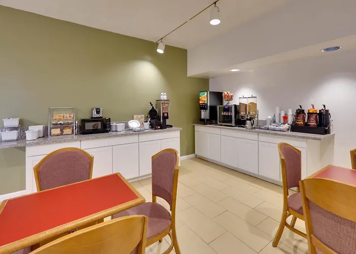 Super 8 By Wyndham Fort Smith