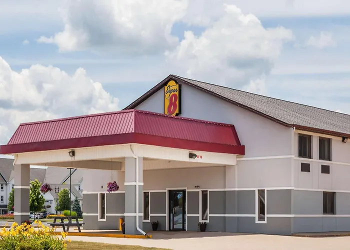 Super 8 By Wyndham Shipshewana