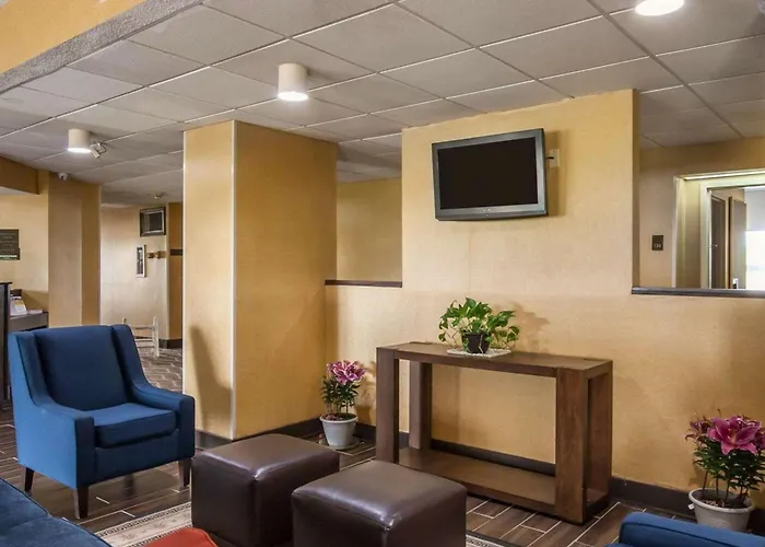 Quality Inn Hayti North