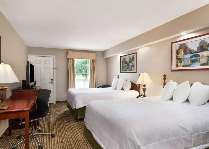 Tullahoma Dog Friendly Hotels