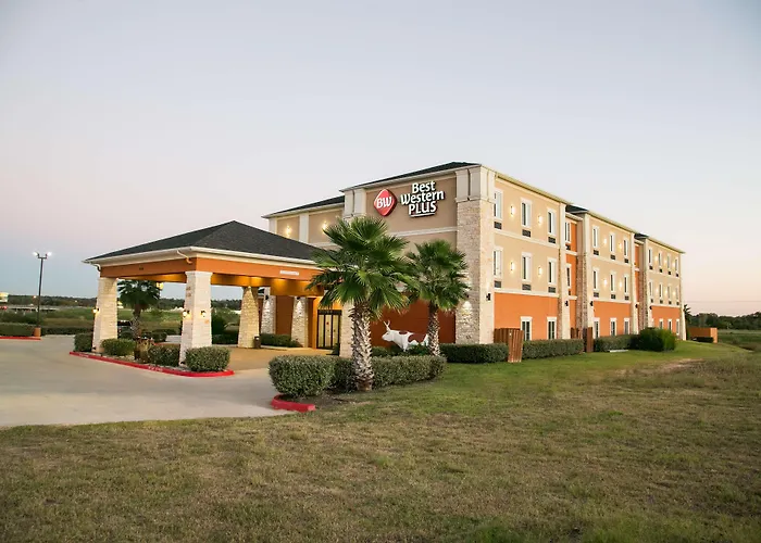 Best Western Plus Williston Hotel & Suites