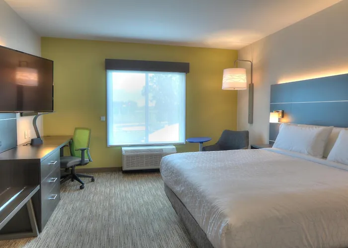 Holiday Inn Express Hotel & Suites Mobile Saraland By Ihg