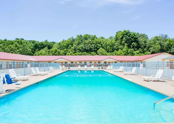 Travelodge By Wyndham Parkersburg