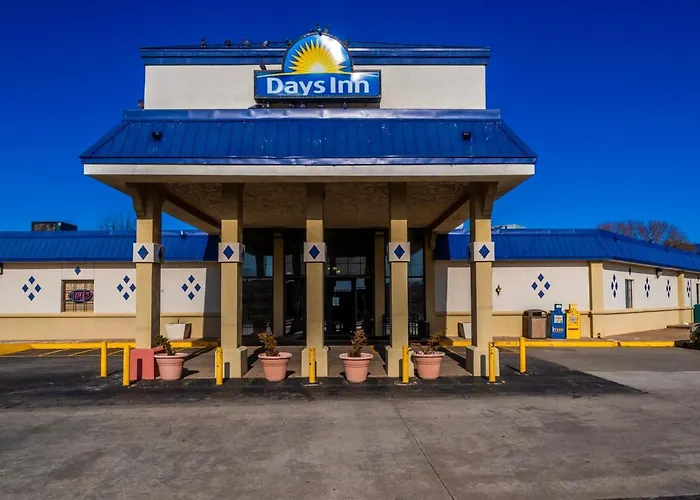 Days Inn By Wyndham Clinton