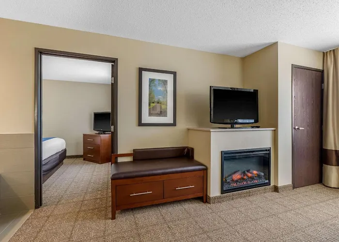 Cedar Falls Dog Friendly Hotels