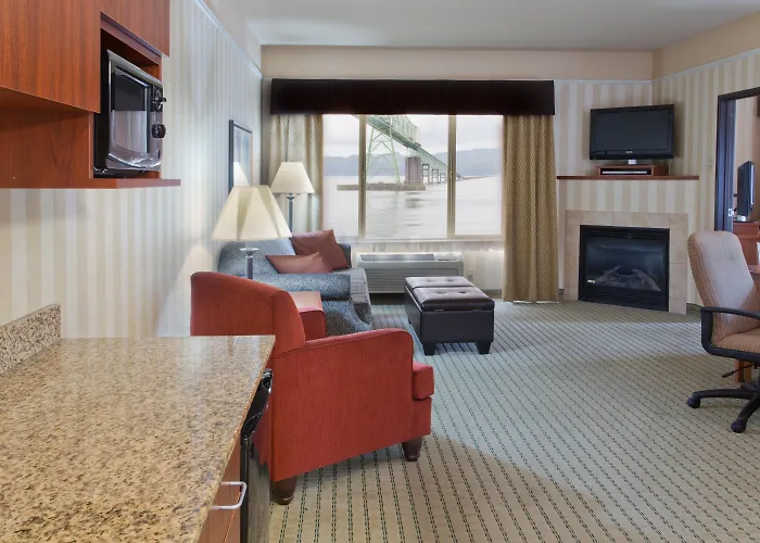 Holiday Inn Express & Suites By Ihg