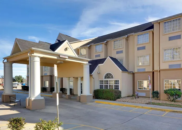Microtel Inn And Suites Lafayette