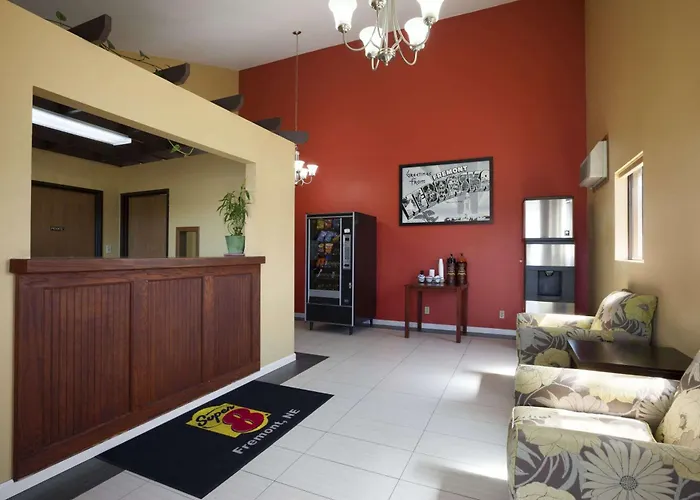 Super 8 By Wyndham Fremont Ne
