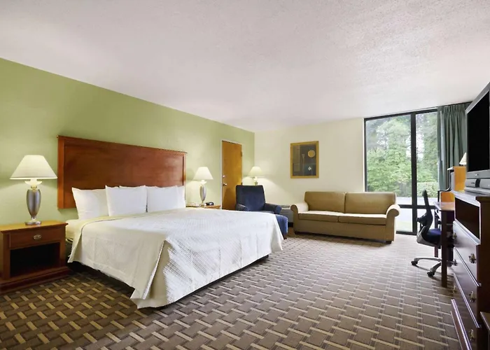 Days Inn By Wyndham -South/I-95 Exit 49