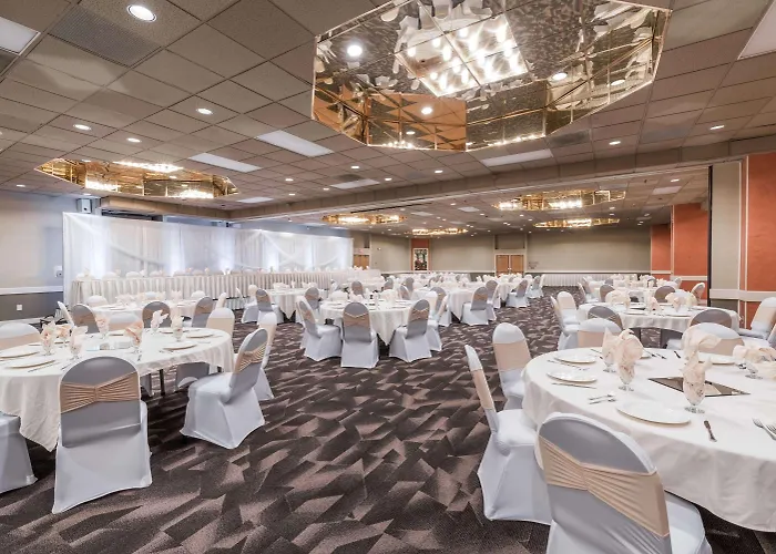 Ramada By Wyndham Fargo