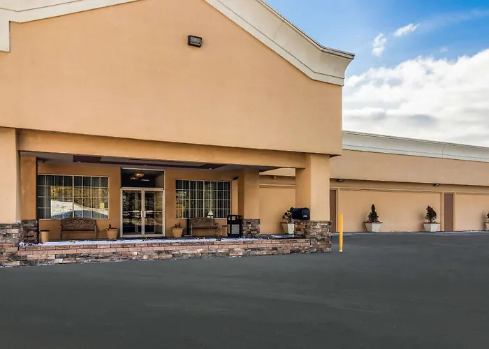 Quality Inn & Suites Indiana South