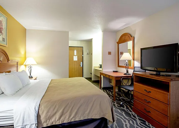 Quality Inn Huron