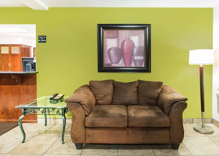 Super 8 By Wyndham Harlingen Tx Hotel