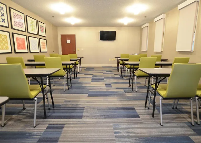 Holiday Inn Express Pittsburgh-Bridgeville By Ihg