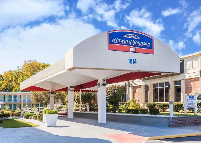 Howard Johnson By Wyndham Albany