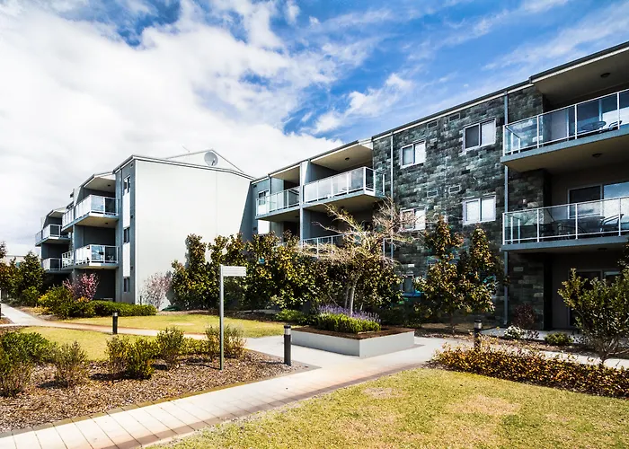 Airport Apartments By Vetroblu