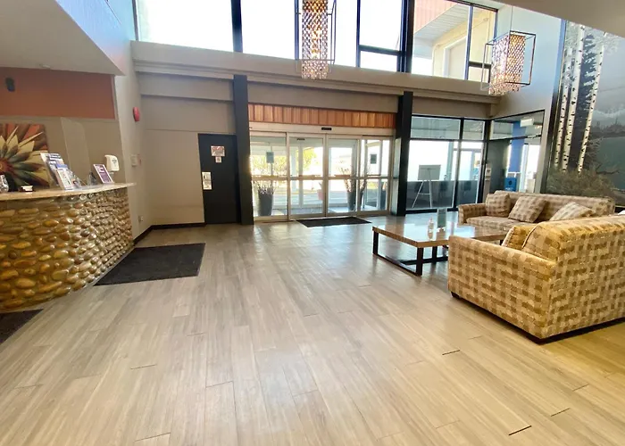 Ramada By Wyndham Whitecourt