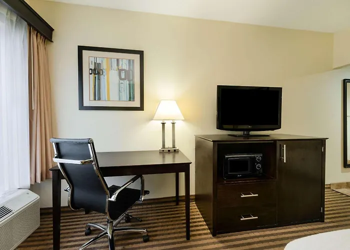 La Quinta By Wyndham Columbus - Grove City