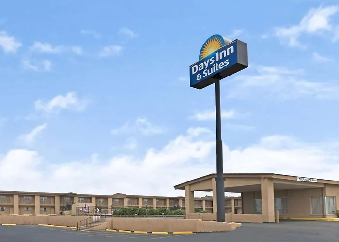 Days Inn & Suites By Wyndham , Nm