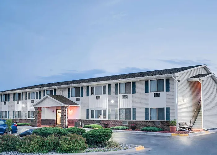 Super 8 By Wyndham Tomah Wisconsin
