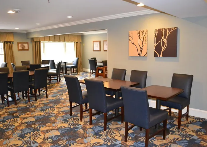 Holiday Inn Express And Suites Merrimack - Nashua By Ihg