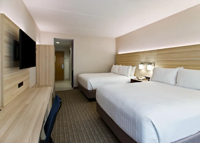 Holiday Inn Express & Suites Tavares By Ihg