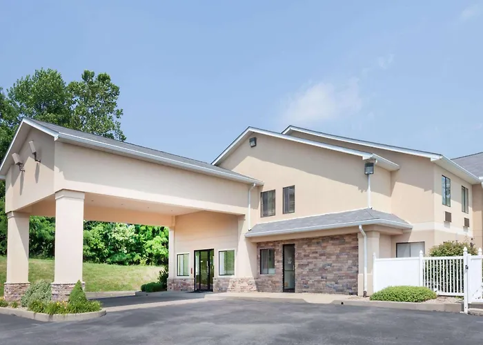Ramada By Wyndham Tell City