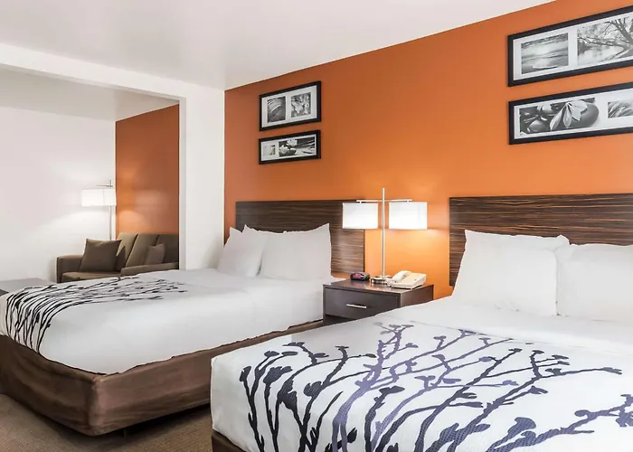 Sleep Inn & Suites North Liberty - Liberty City