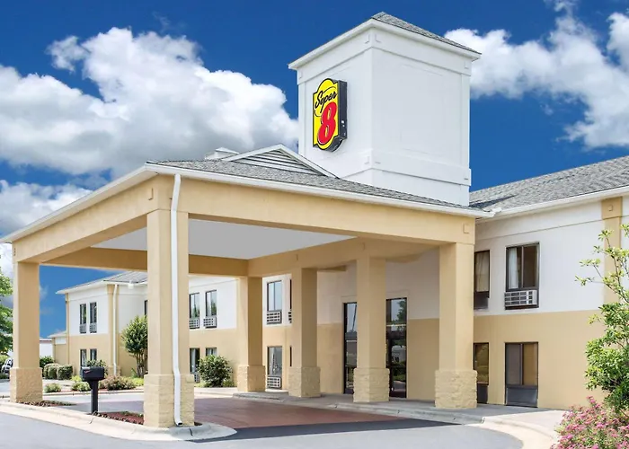 Super 8 By Wyndham Clemmons - Bermuda Run - Winston-Salem I-40