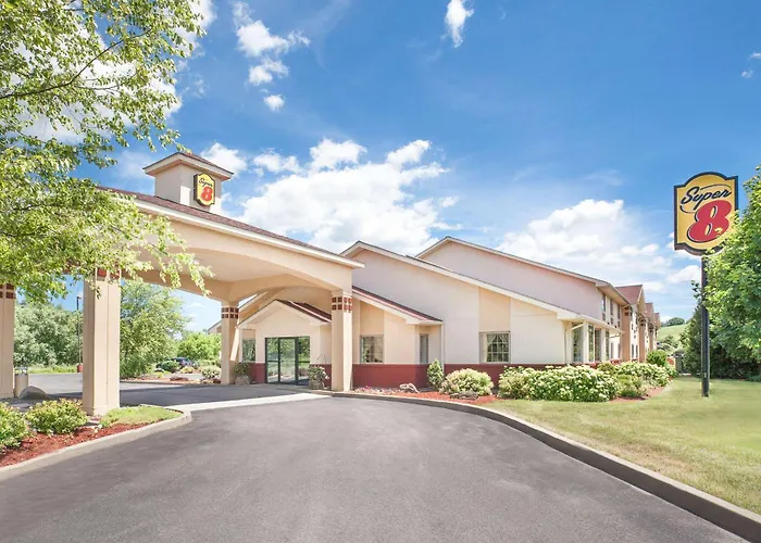 Super 8 By Wyndham Cobleskill Ny