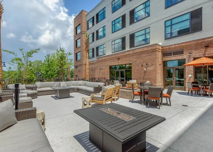Doubletree By Hilton Charleston Riverview