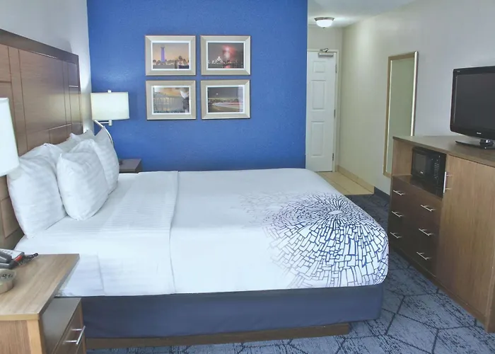 La Quinta By Wyndham Ne Long Beach/Cypress